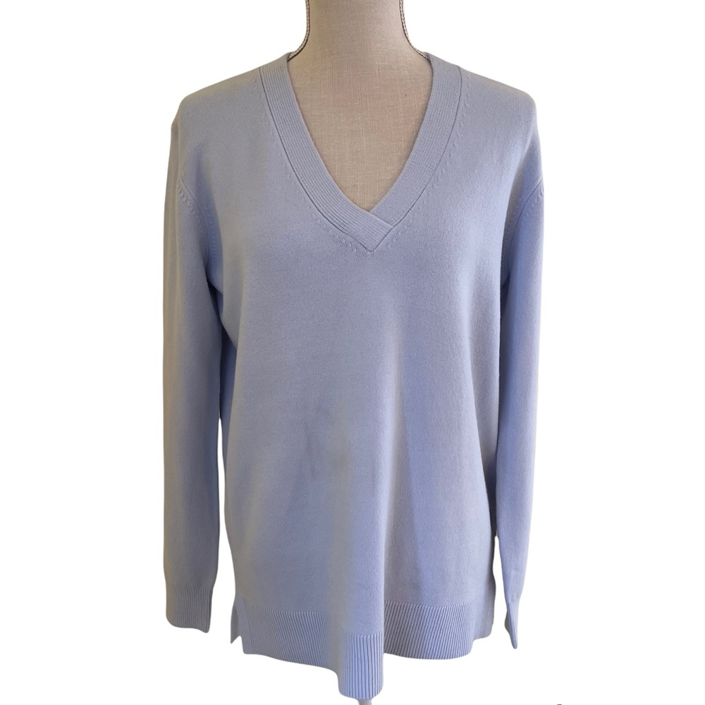 French Connection Slim V-Neck Pullover Sweater in "Crystal Clear" S